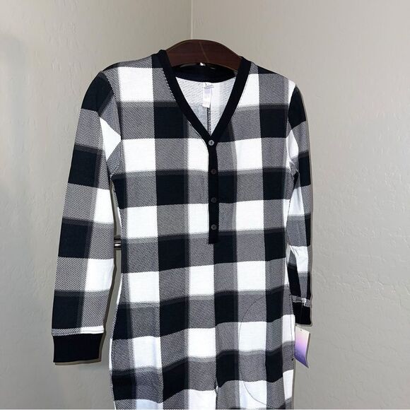STARS ABOVE Women’s Thermal One Piece Pajamas in Black and Cream Size XS NEW - Picture 7 of 15